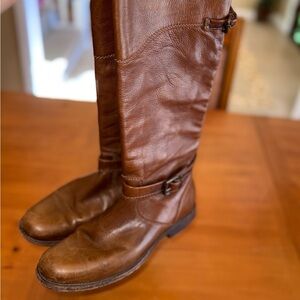 Frye Phillip Riding Boots Brown Leather 8B Buckel Zip Side Countrycore Cowgirl